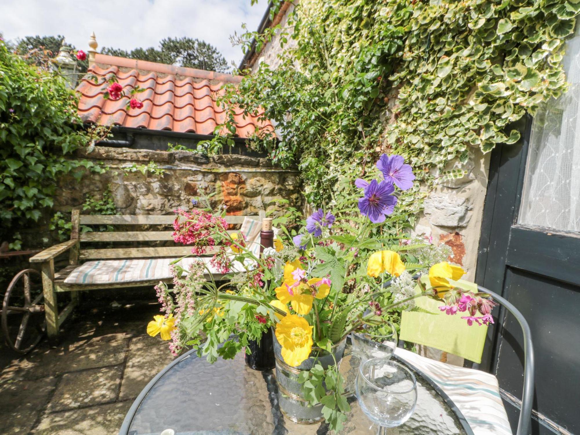The Hayloft Villa Scarborough Exterior photo
